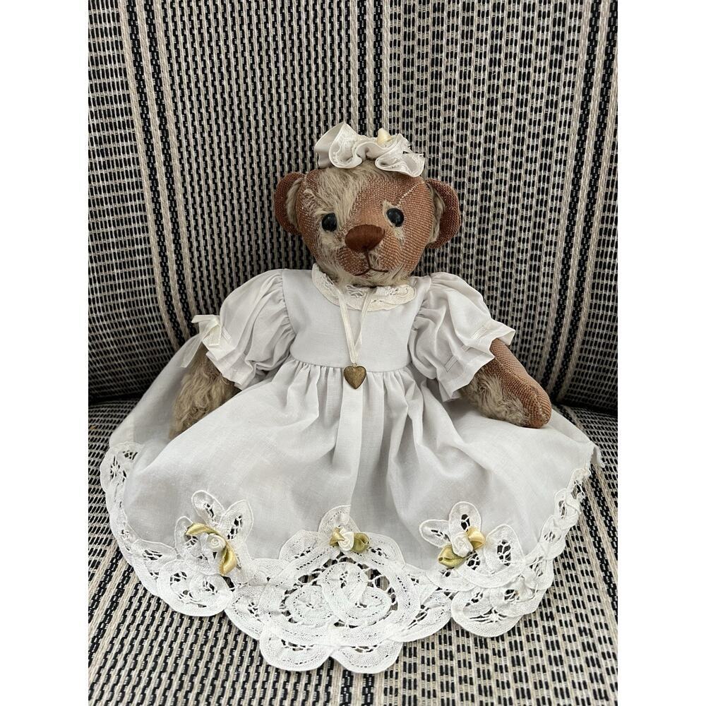 VTG Rare Ashton-Drake‎ Teddy Bear With Locket 10”